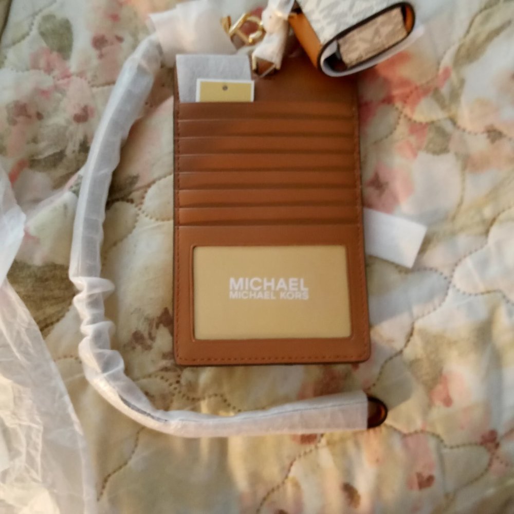 COPY - Michael Kors Devon Phone Card Holder Lanyard Air Pod Holder